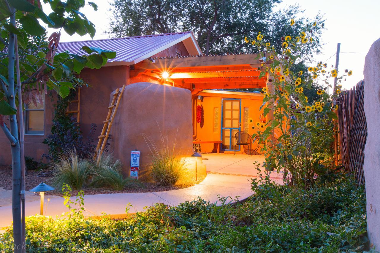 Casa La Huerta Villa Albuquerque Exterior photo